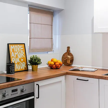 Andreea - Cozy Near Piata Obor Market Apartament *